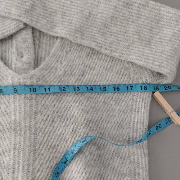 Point Sur Alpaca Blend Sweater XS Gray Button Back V-Neck Like New Relaxed Fit - Picture 4 of 9